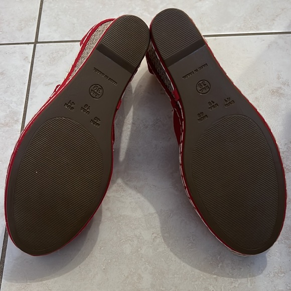 Constance Sandal. Made in Brazil. Wedges/Heel with self strap, open toe. - Picture 3 of 8